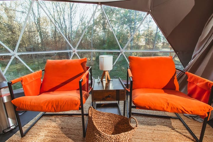 Sky Walkout Dome W/ Hot/cold Stock Tank Tub - Log Cabin