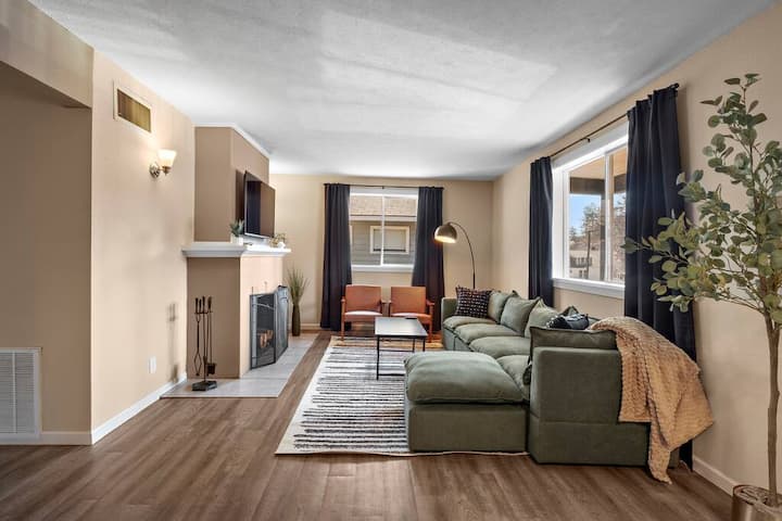 Historic 5br Home | Downtown • Fire Pit • Foosball - Spokane, WA