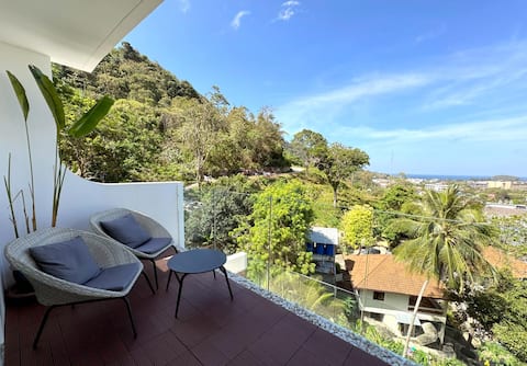 Boho chic sea view apartment in Kata