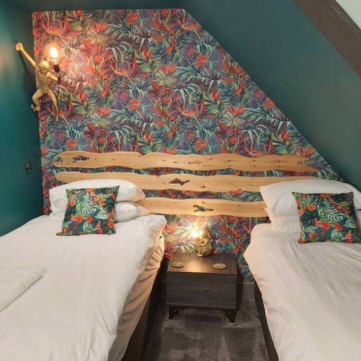 Crows Nest Attic Twin Bedroom