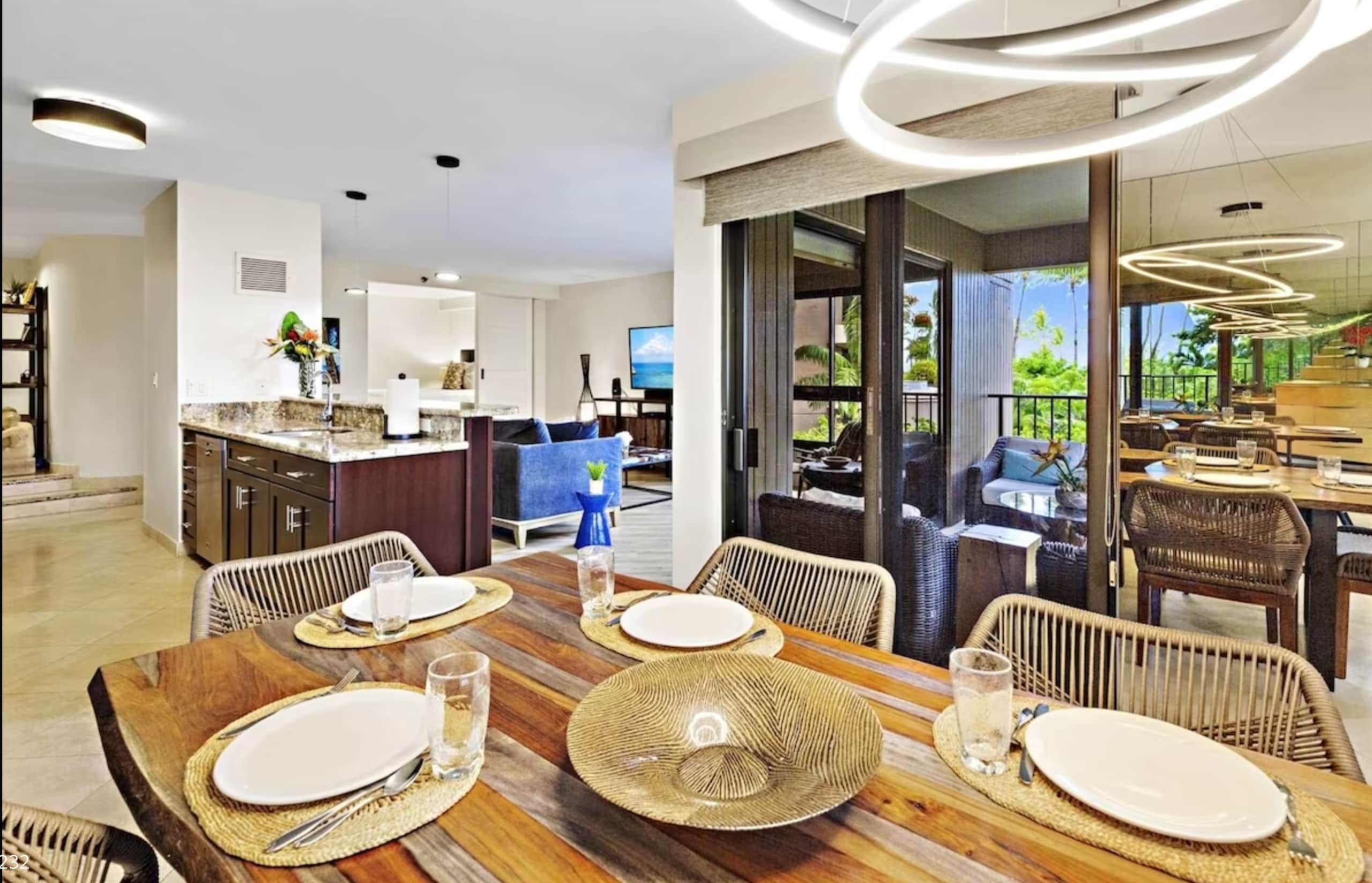 Condo in Lahaina · ★4.92 · 2 bedrooms · 3 beds · 2 baths - Image 13