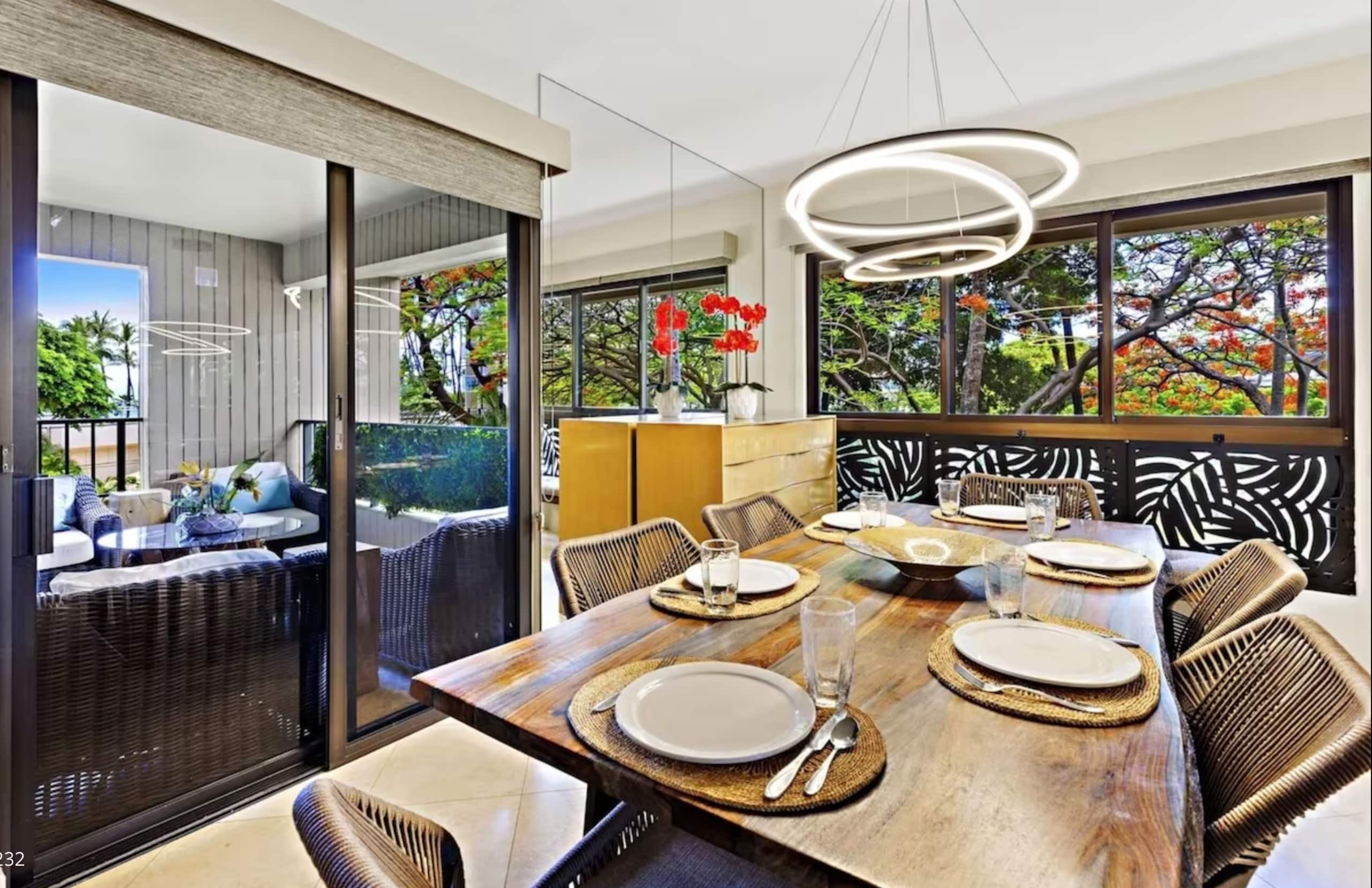Condo in Lahaina · ★4.92 · 2 bedrooms · 3 beds · 2 baths - Image 11