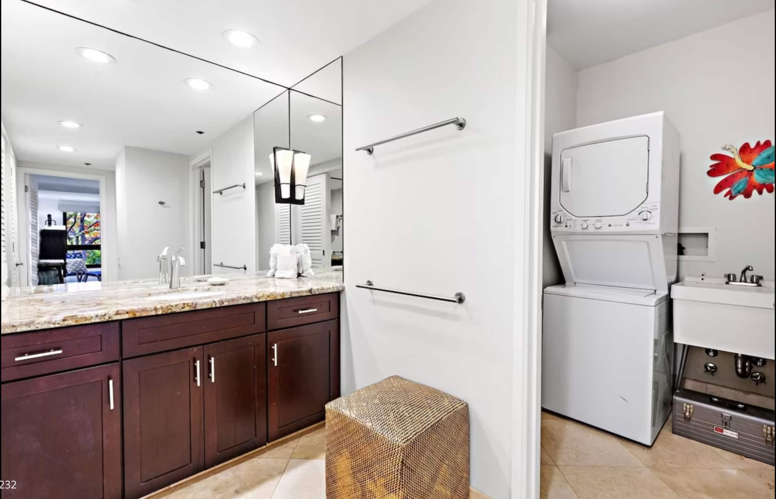 Condo in Lahaina · ★4.92 · 2 bedrooms · 3 beds · 2 baths - Image 23