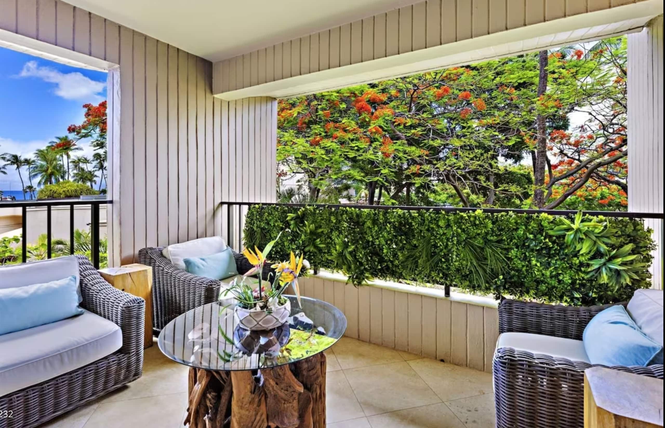 Condo in Lahaina · ★4.92 · 2 bedrooms · 3 beds · 2 baths - Image 27