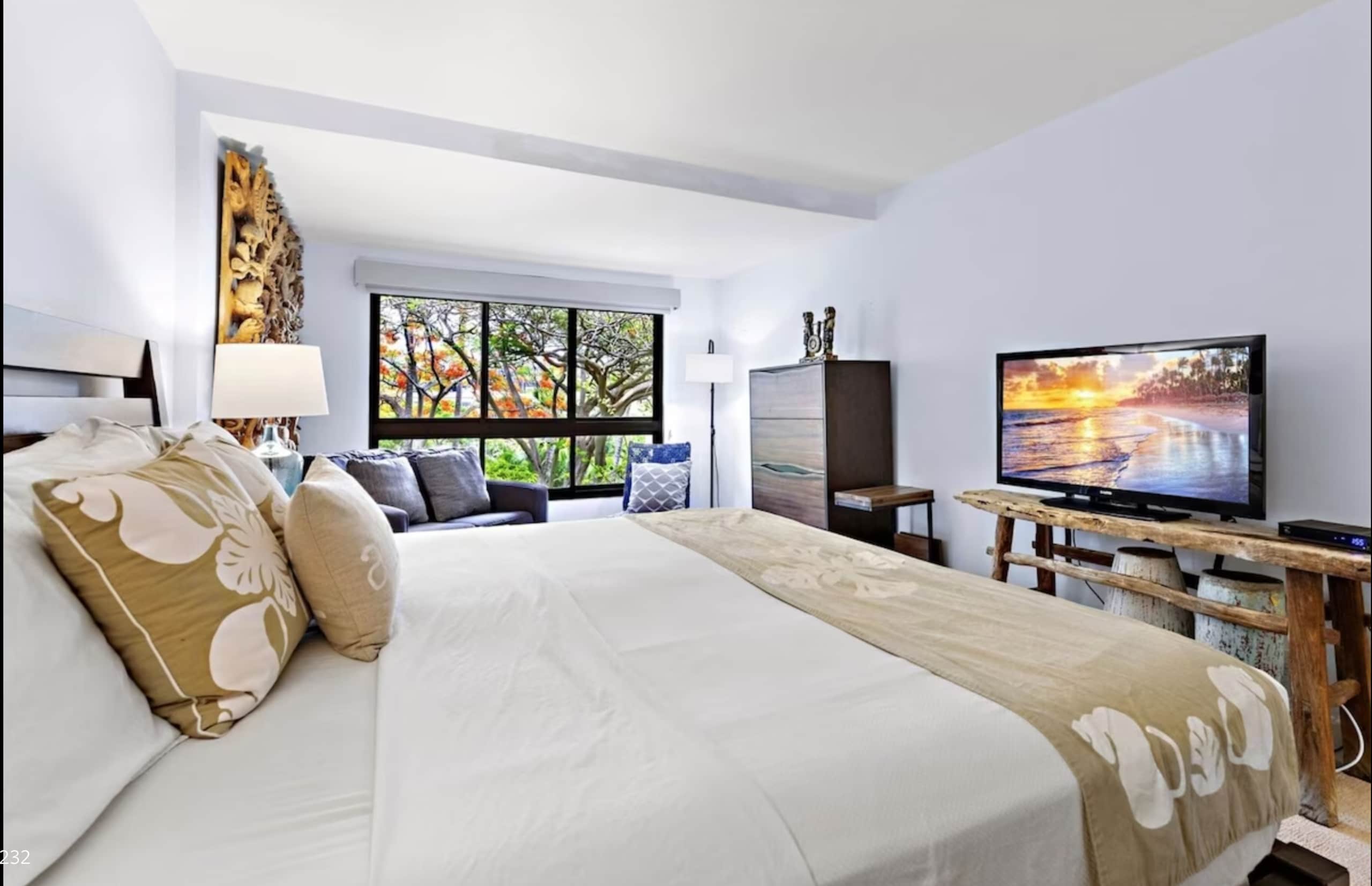 Condo in Lahaina · ★4.92 · 2 bedrooms · 3 beds · 2 baths - Image 16
