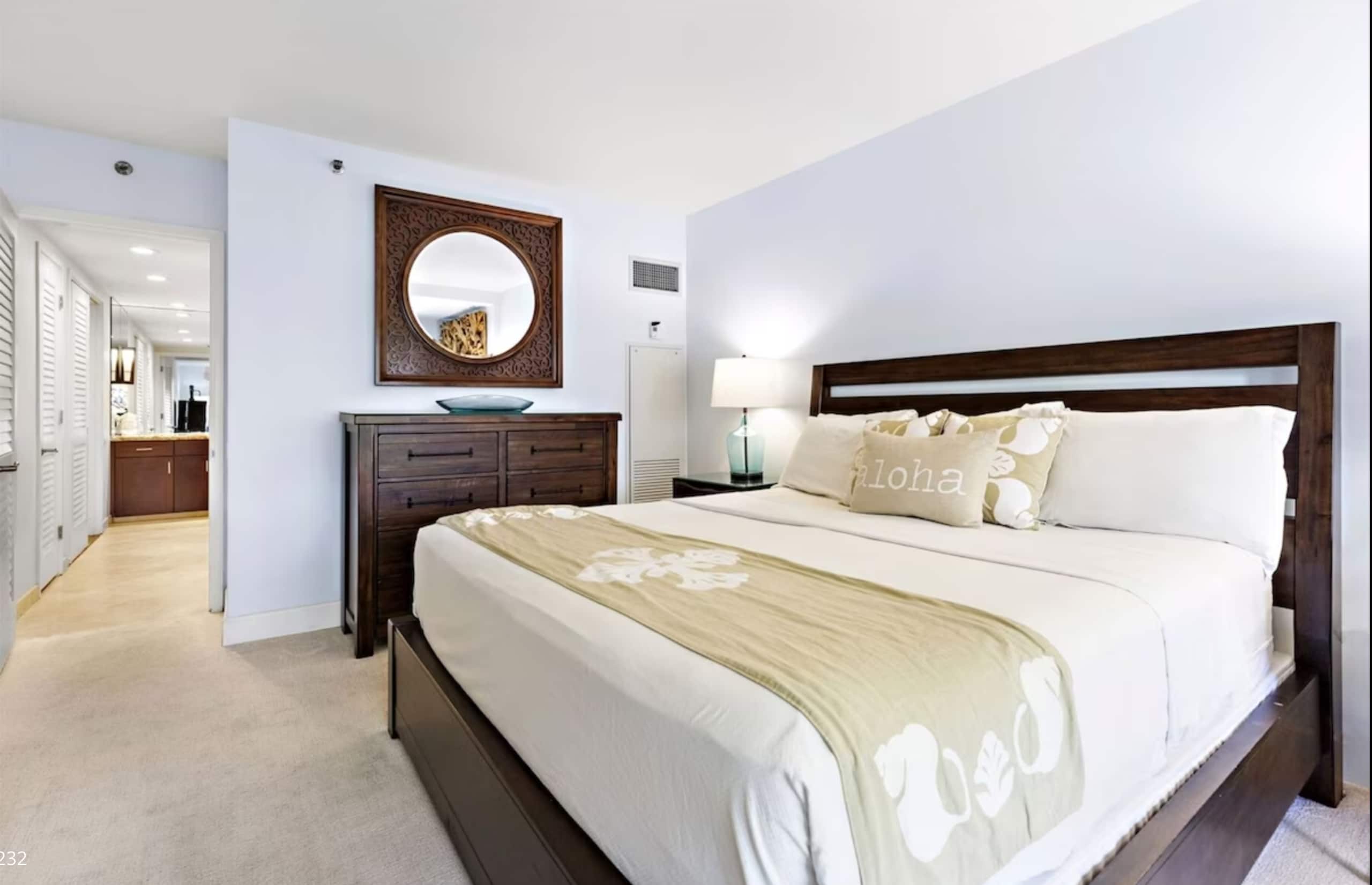 Condo in Lahaina · ★4.92 · 2 bedrooms · 3 beds · 2 baths - Image 19