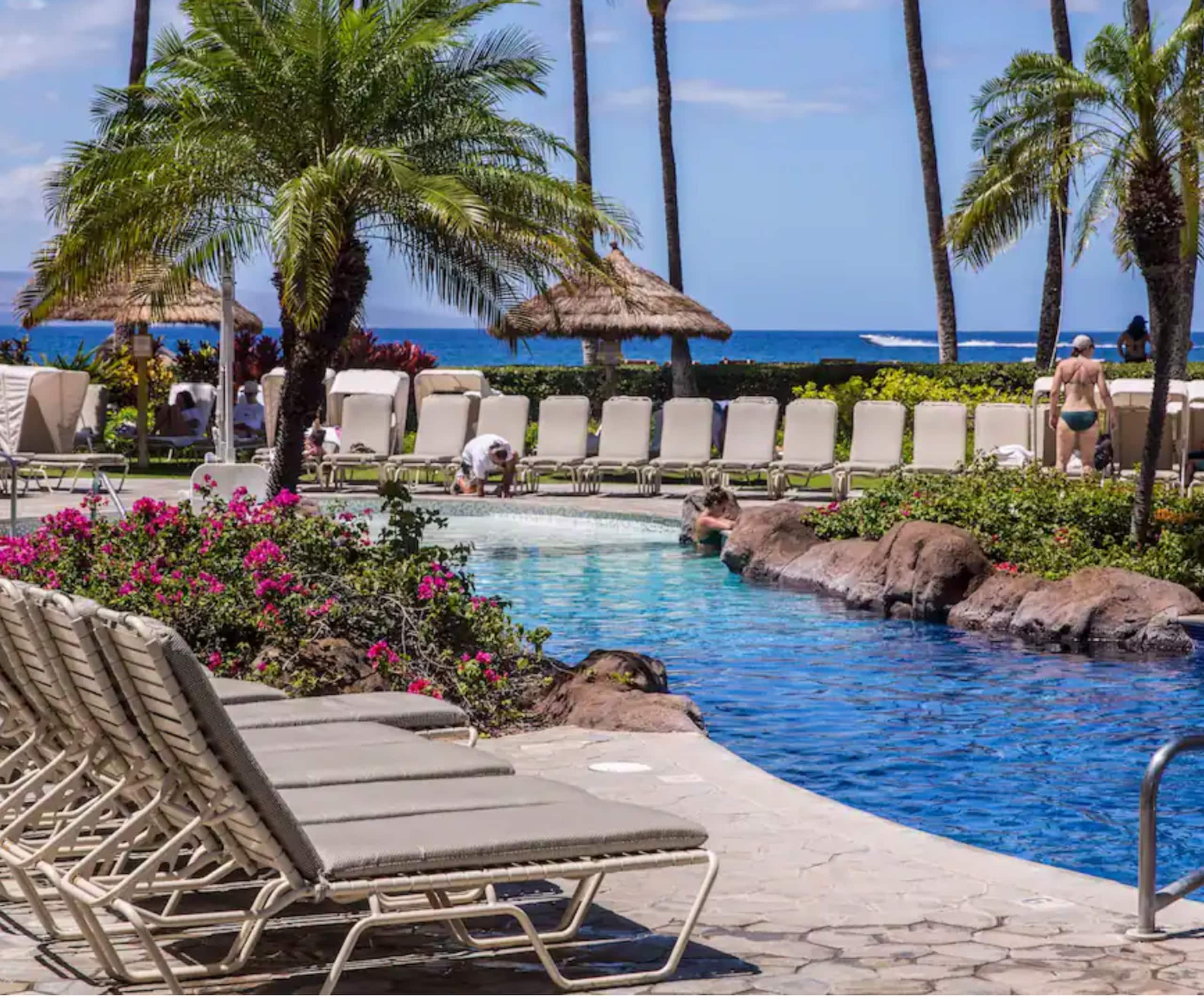 Condo in Lahaina · ★4.92 · 2 bedrooms · 3 beds · 2 baths - Image 44