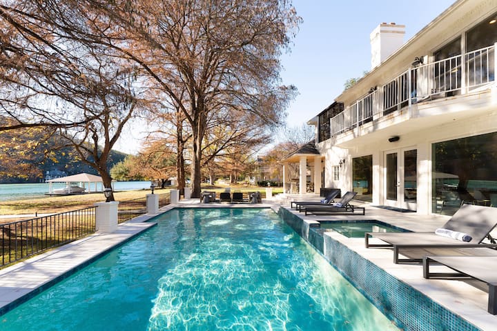 Luxe Austin-Area Retreat for Groups & Gatherings