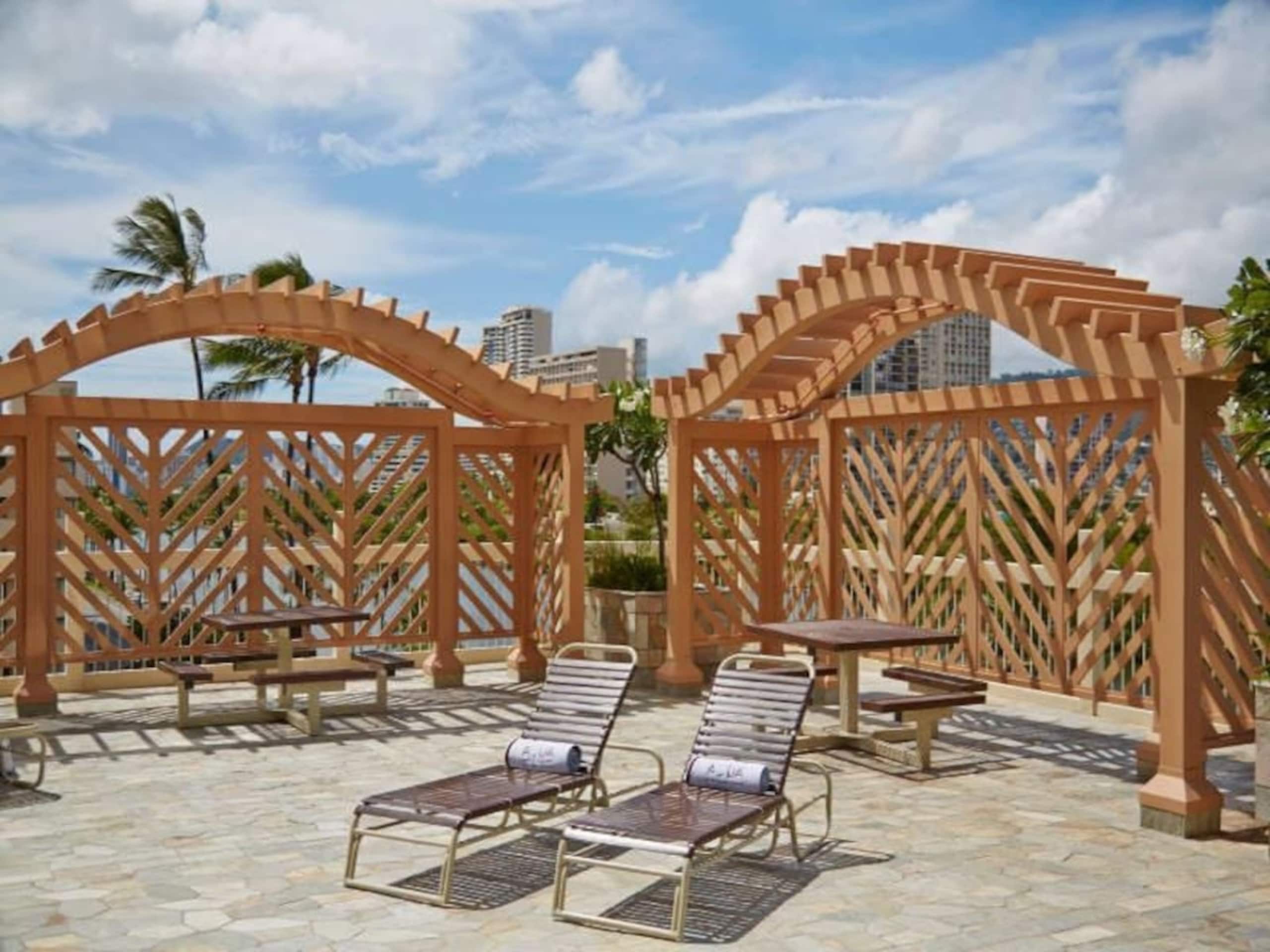 Diamondhead / Ocean View Waikiki Condo on 38th Fl - Image 9