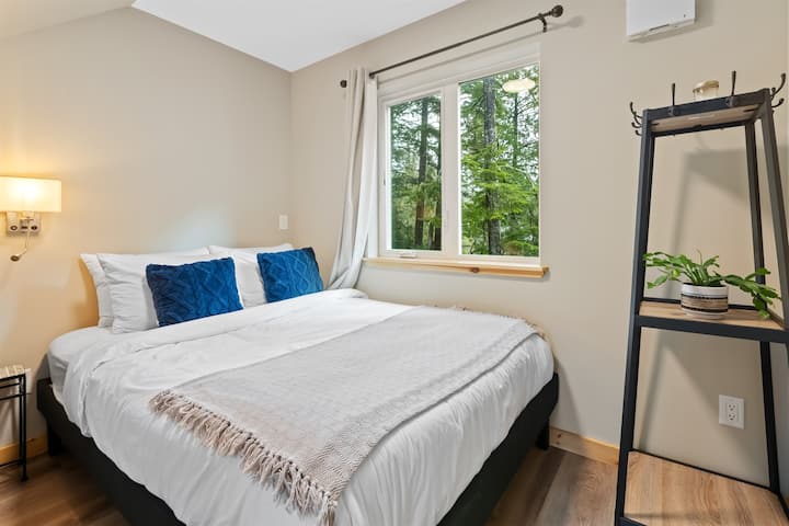 2号卧室-标准双人床