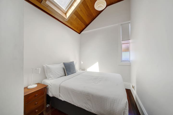 INKD กโลบ คอทเทจ 030