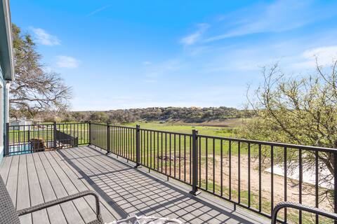 Lux House: Swim Spa, Views, Pets, Pickleball Court