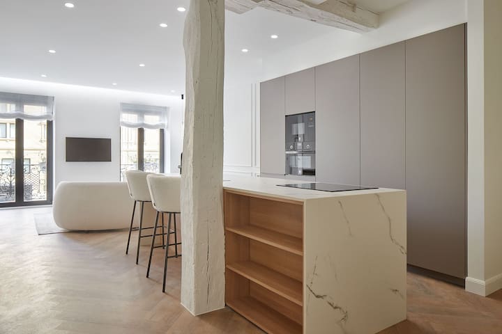 Opera | The Rentals Collection