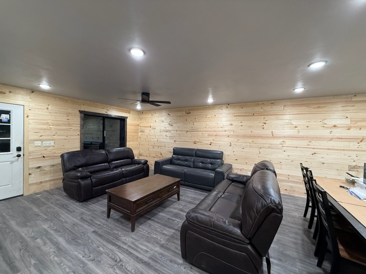 地下室客厅- 6169