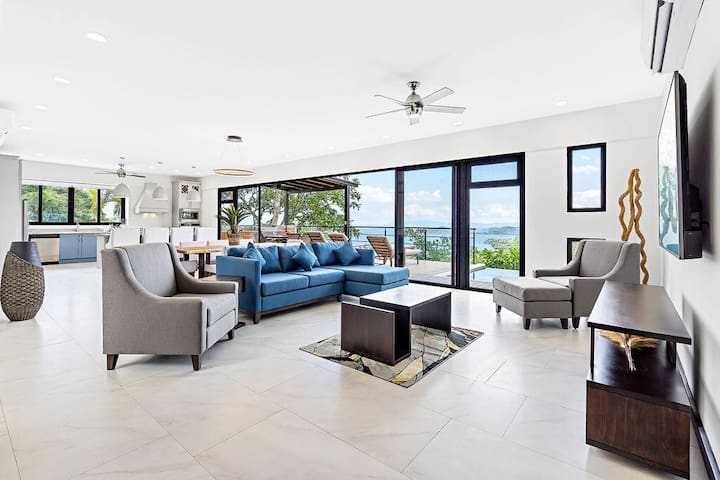 Ocean-View Villa | Infinity Pool & Beach Access