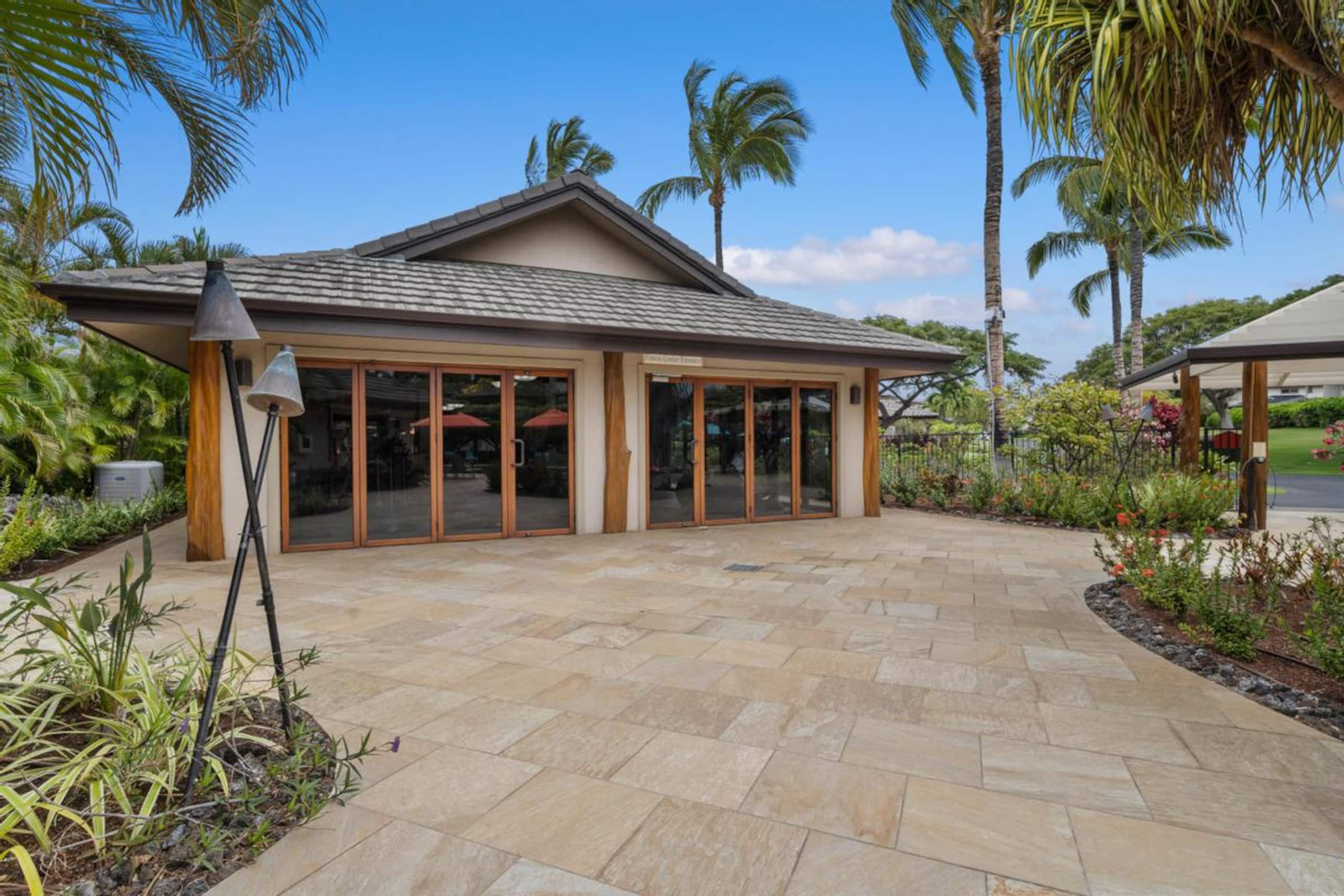 Condo in Waimea · ★5.0 · 3 bedrooms · 4 beds · 3.5 shared baths - Image 51