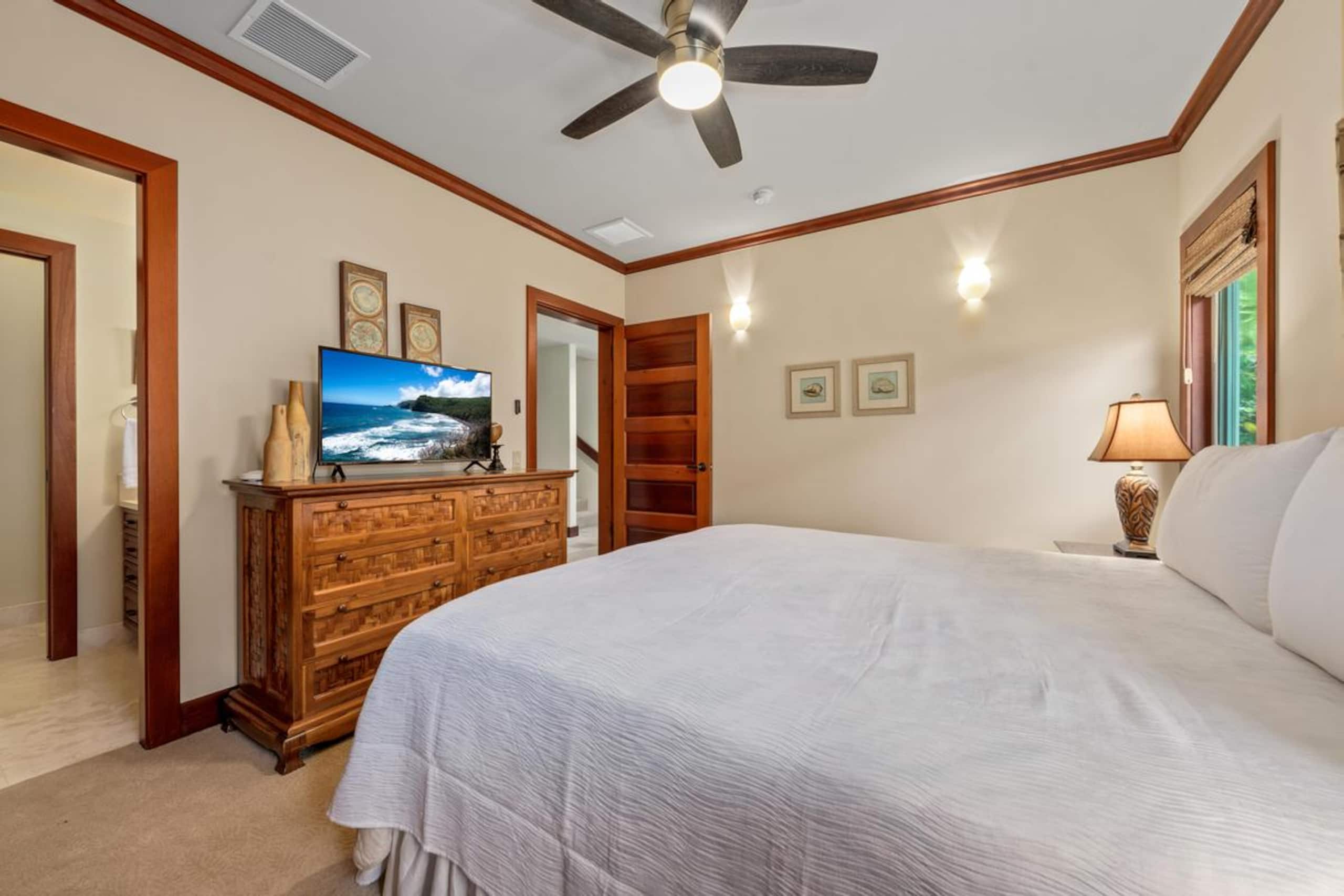 Condo in Waimea · ★5.0 · 3 bedrooms · 4 beds · 3.5 shared baths - Image 10