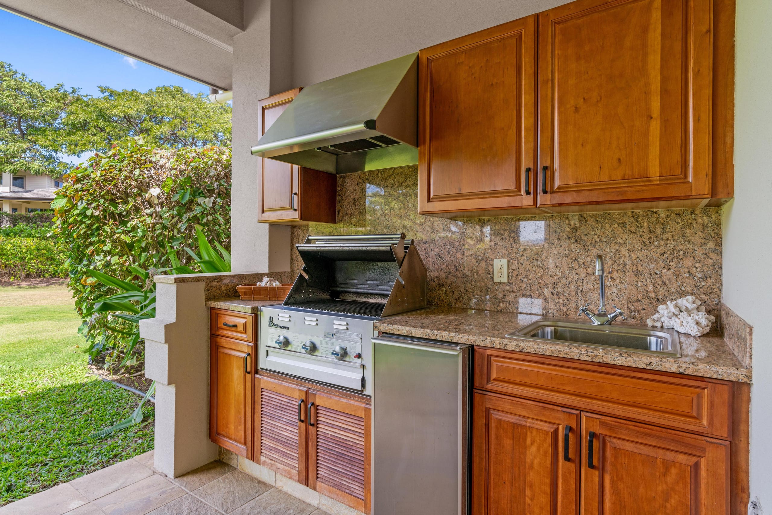 Condo in Waimea · ★5.0 · 3 bedrooms · 4 beds · 3.5 shared baths - Image 31