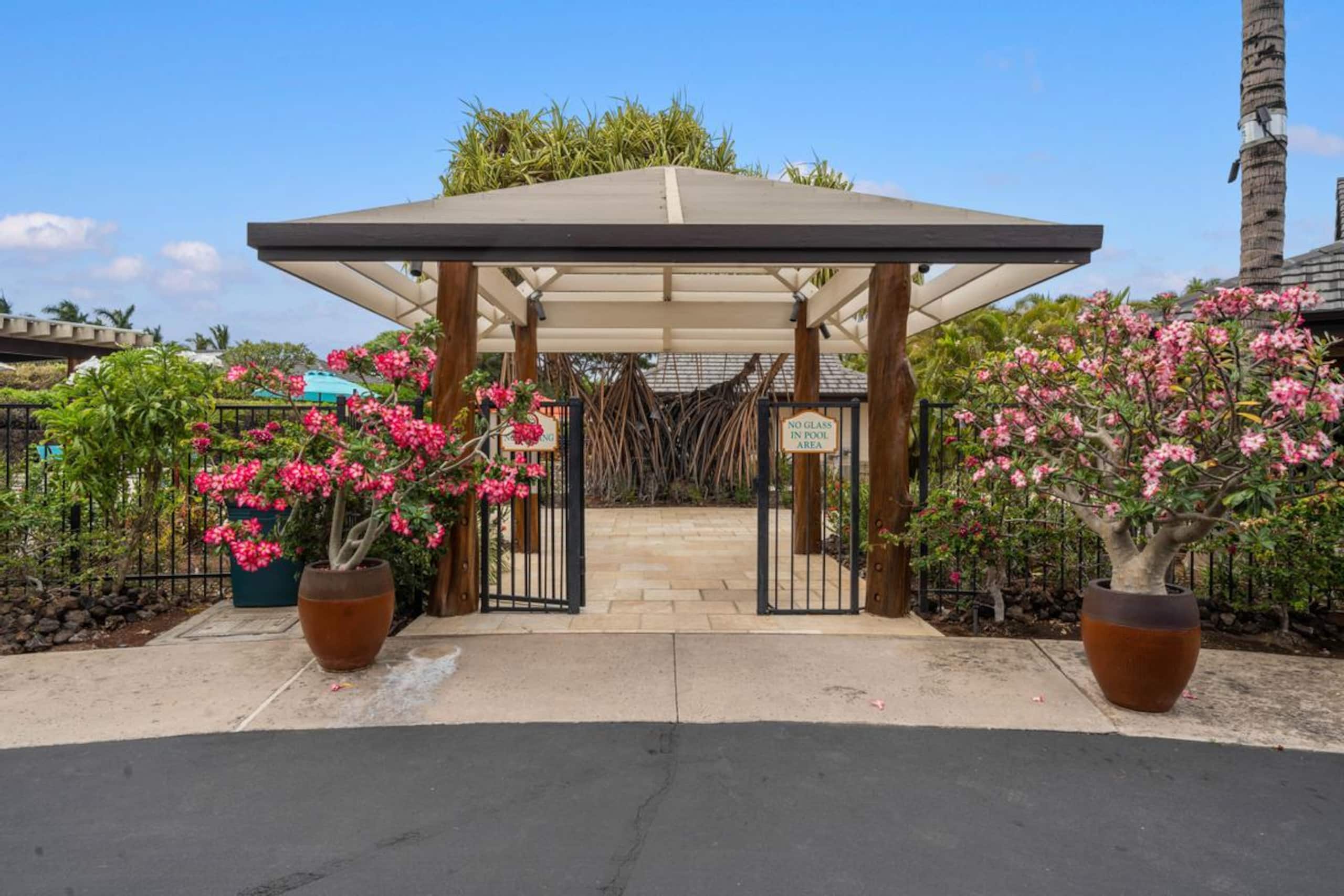 Condo in Waimea · ★5.0 · 3 bedrooms · 4 beds · 3.5 shared baths - Image 50