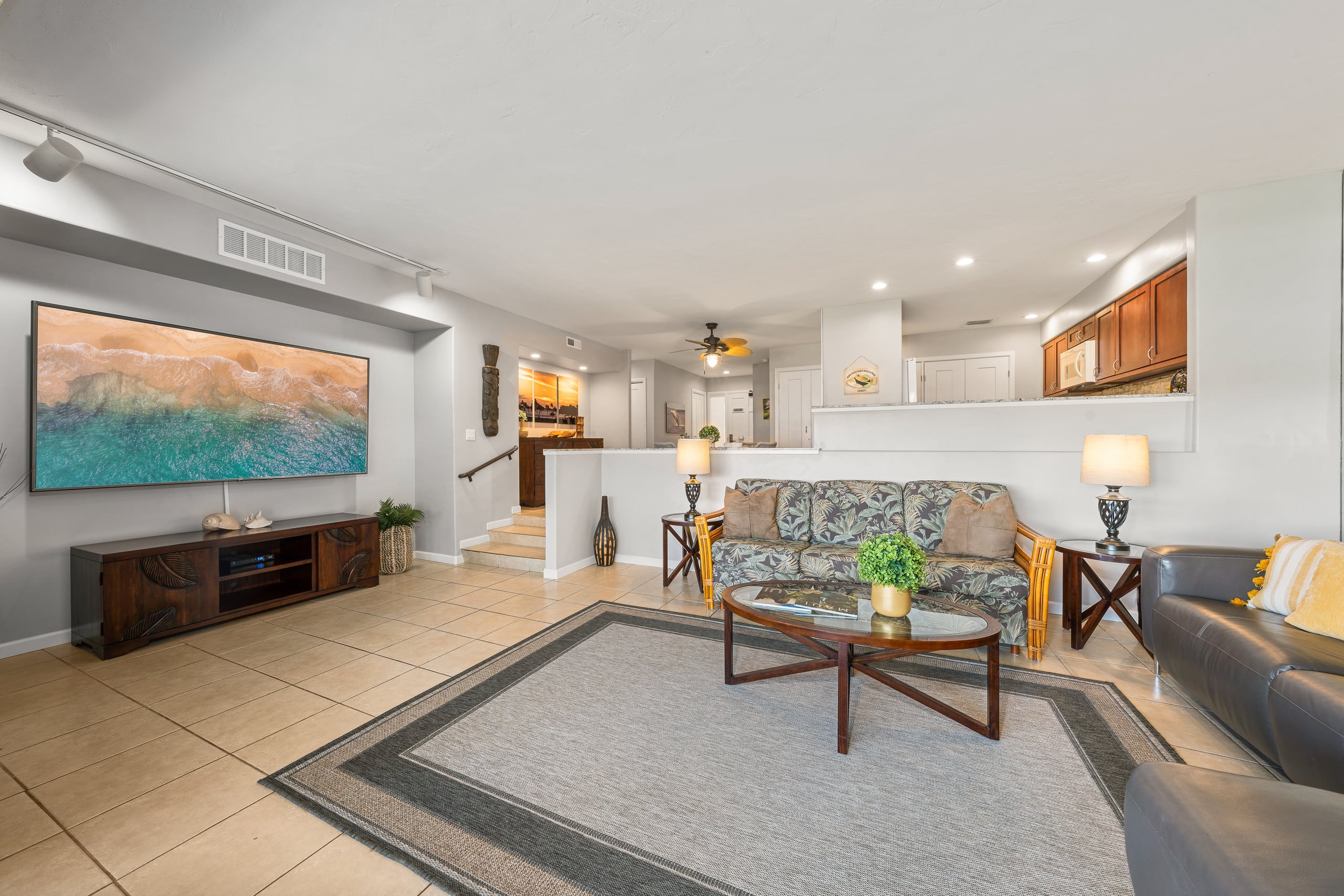 Condo in Lahaina · ★4.86 · 2 bedrooms · 4 beds · 2 baths - Image 12