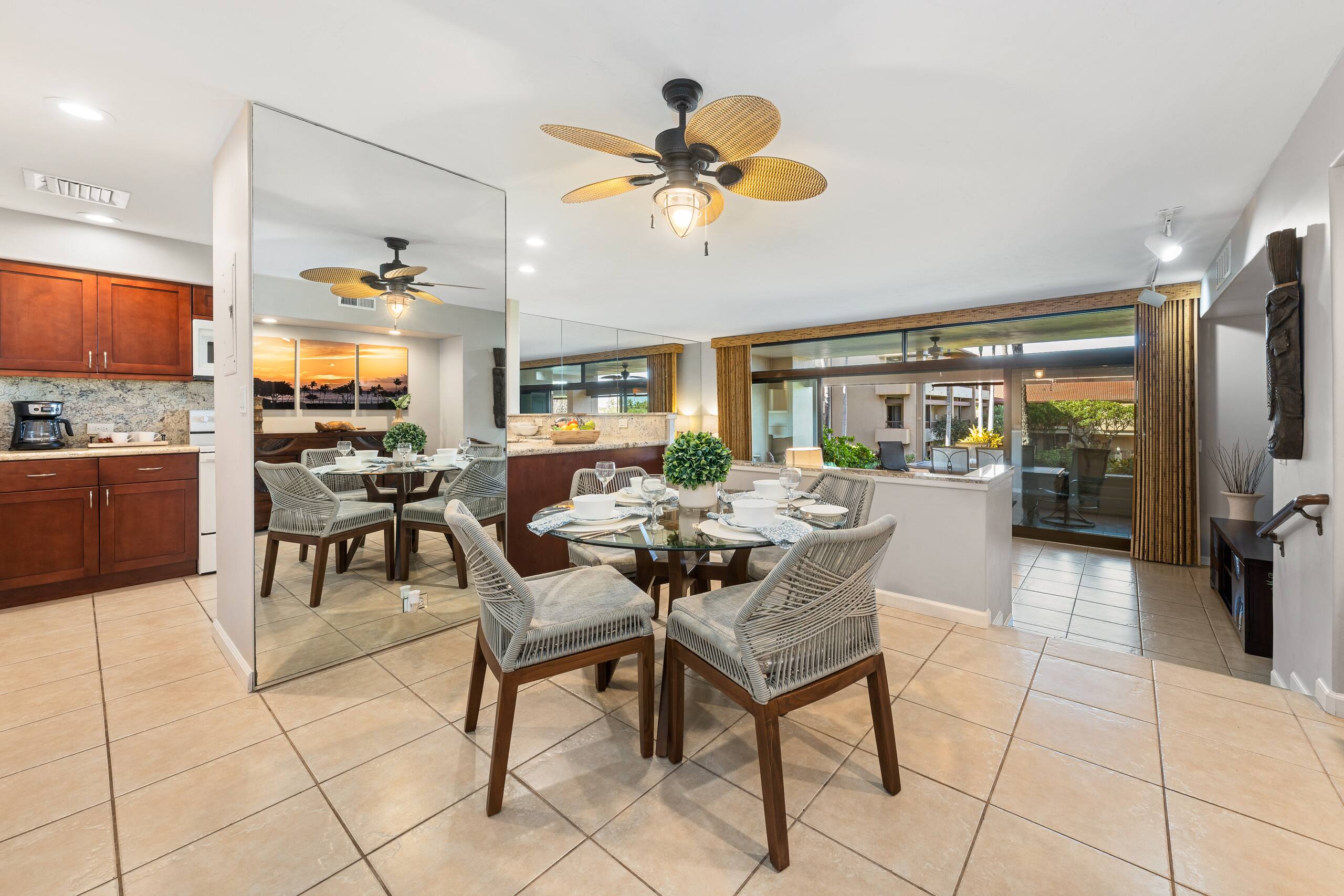 Condo in Lahaina · ★4.86 · 2 bedrooms · 4 beds · 2 baths - Image 15