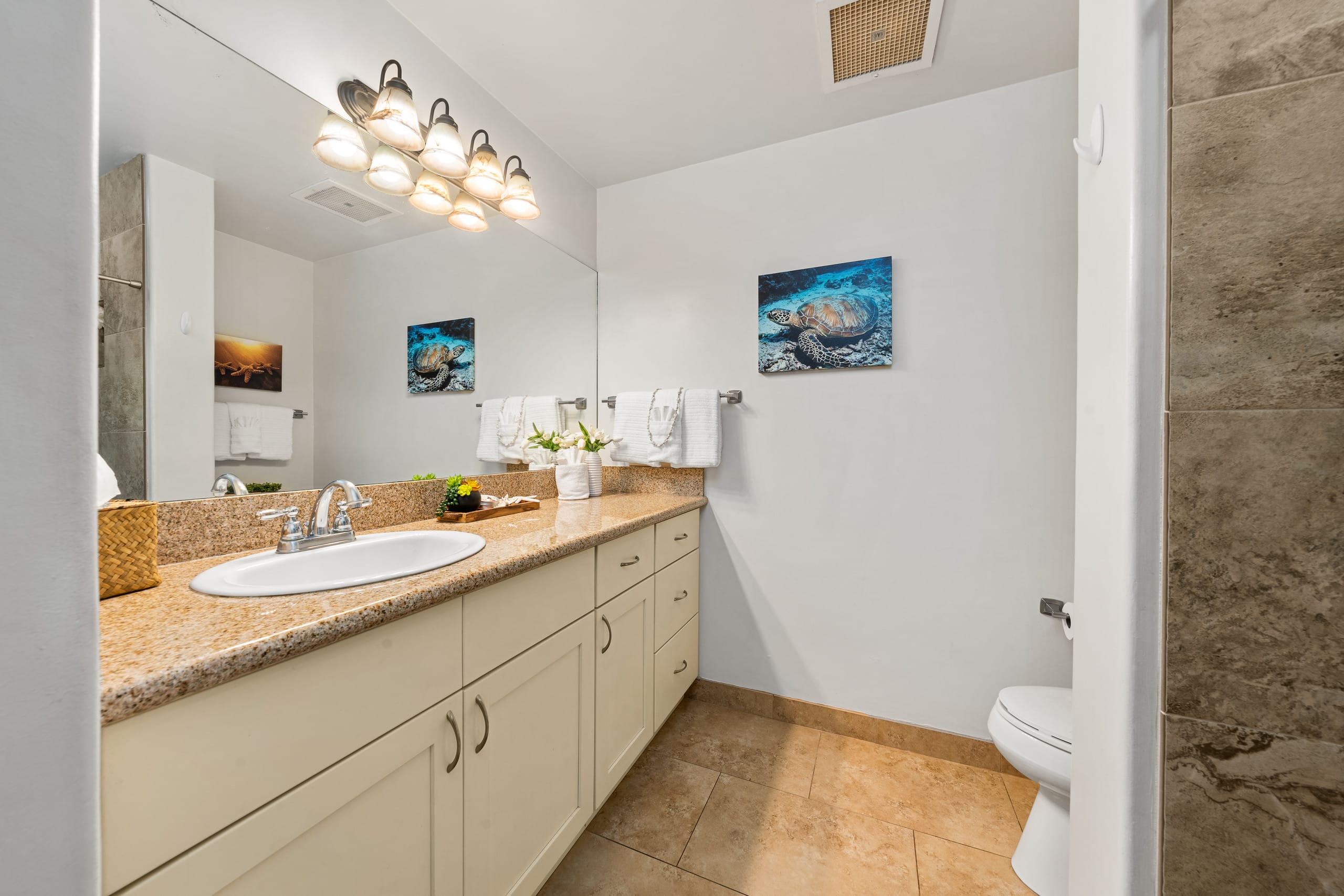 Condo in Lahaina · ★4.86 · 2 bedrooms · 4 beds · 2 baths - Image 30