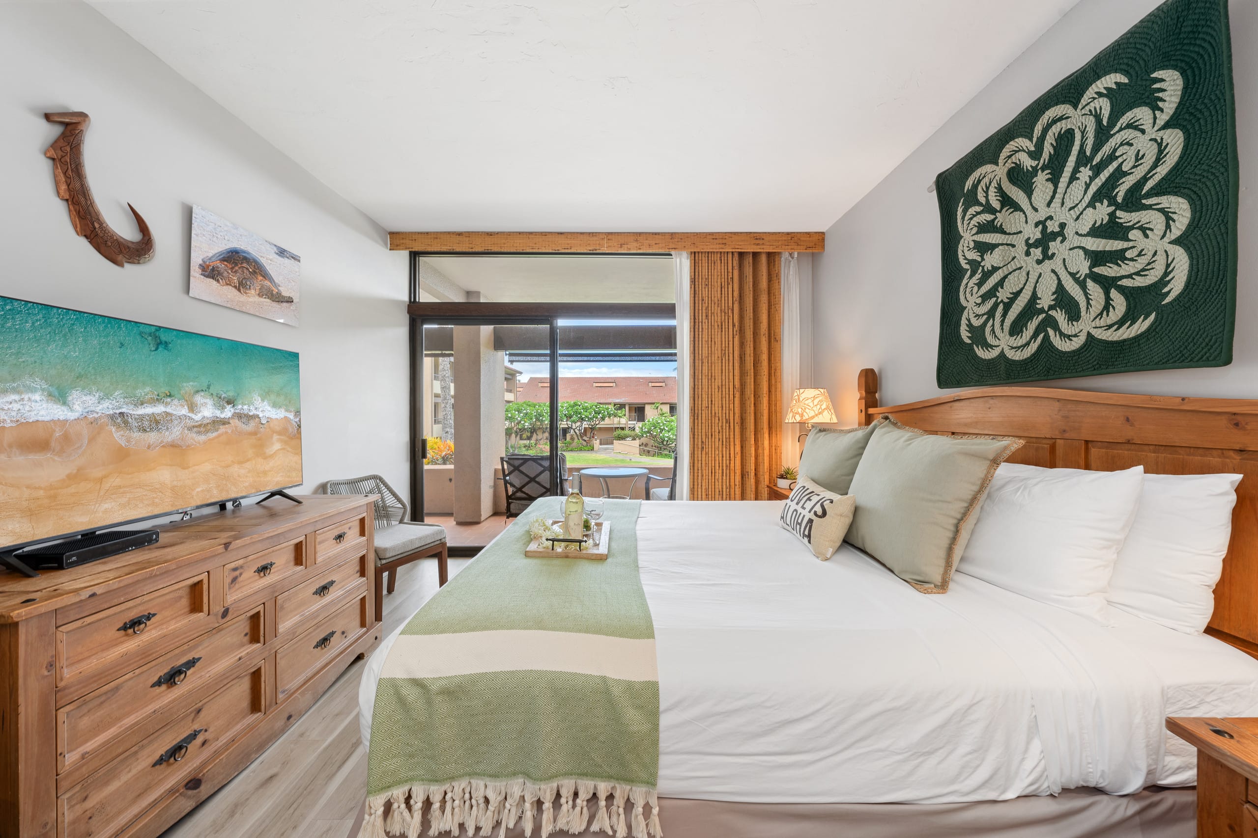Condo in Lahaina · ★4.86 · 2 bedrooms · 4 beds · 2 baths - Image 21
