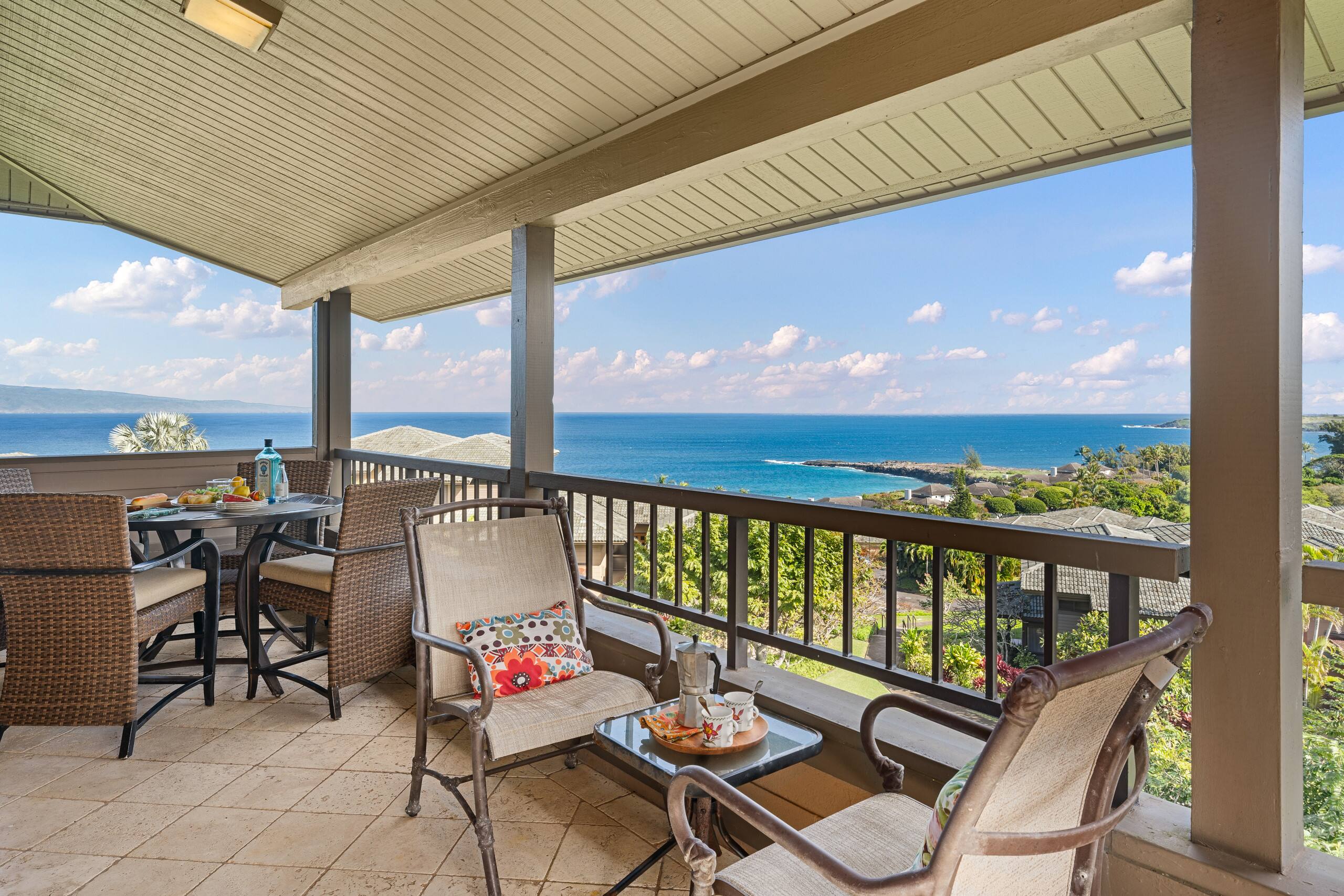 Condo in Lahaina · ★4.82 · 2 bedrooms · 4 beds · 3 baths - Image 34