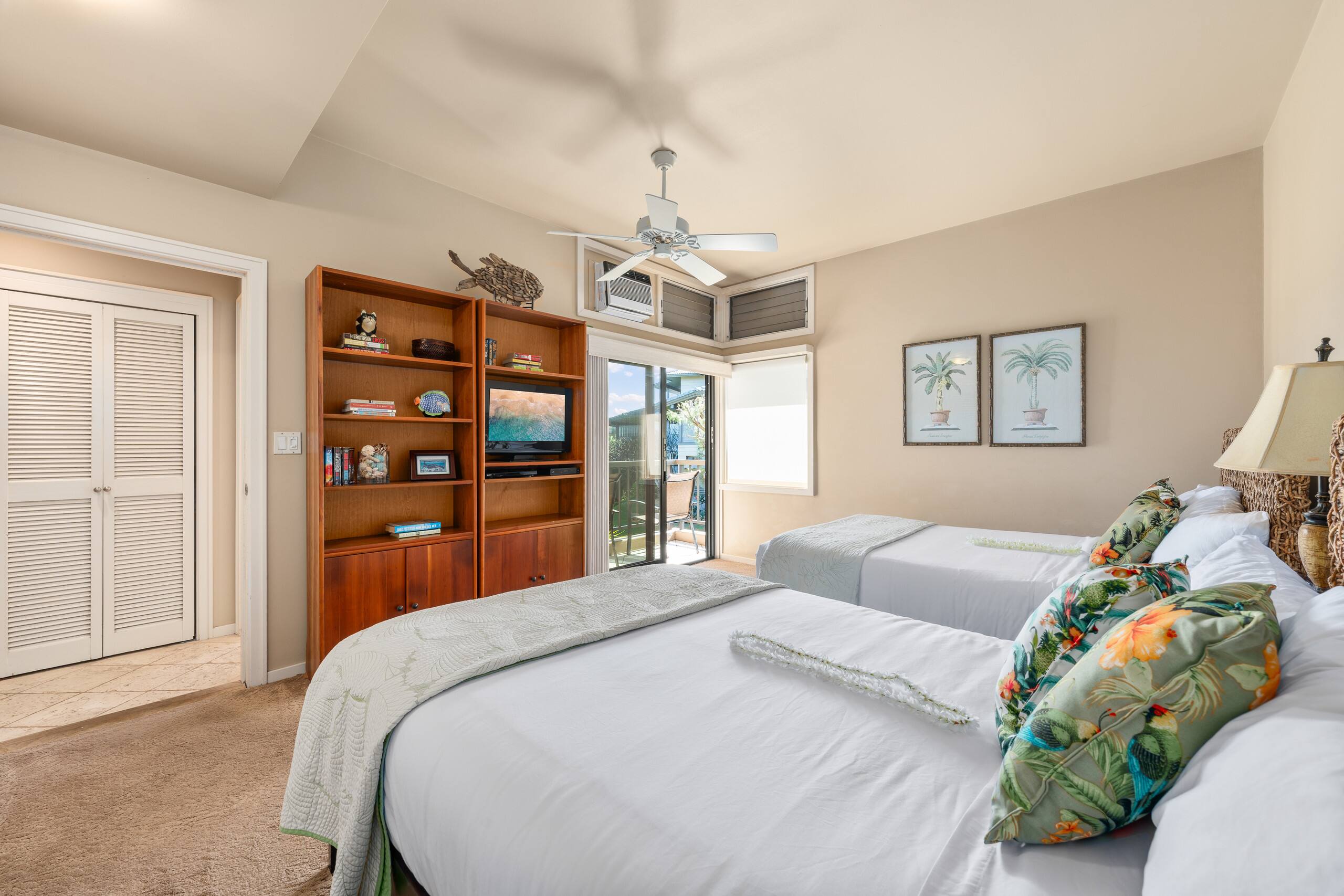 Condo in Lahaina · ★4.82 · 2 bedrooms · 4 beds · 3 baths - Image 21