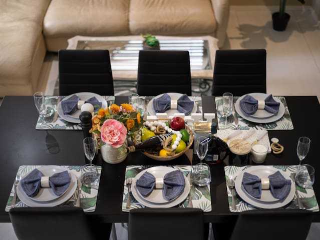 Stylish 6BR Family-friendly House @ Stretton gallery image 2