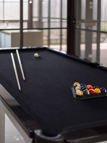 Stylish 6BR Family-friendly House @ Stretton gallery image 3