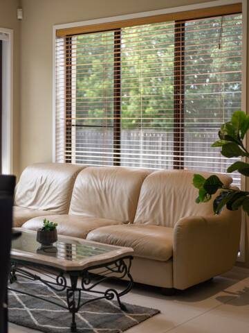 Stylish 6BR Family-friendly House @ Stretton gallery image 5