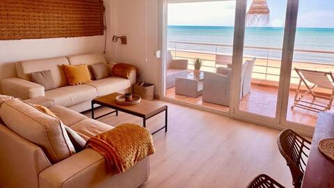 AP-4 XimoApartments Playa&Parking Front Line