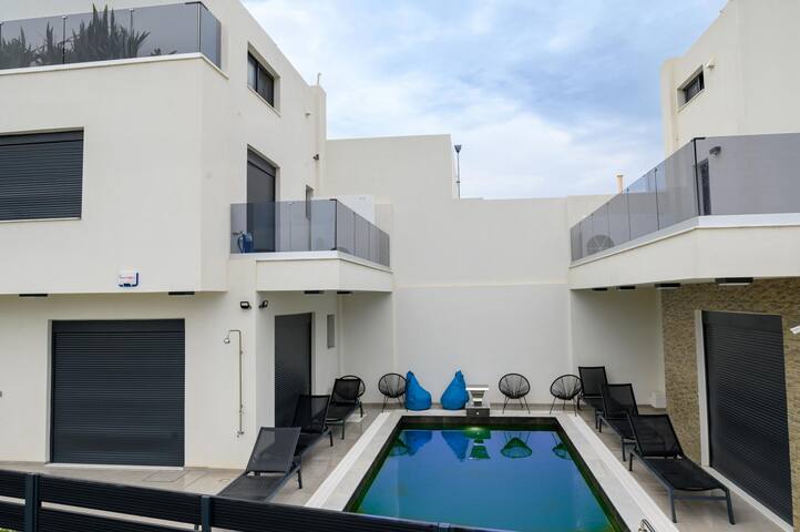 Stylish Villa with Shared Pool in Crete
