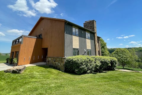 Clear Fork Ridge Stunning Lodge: Views & Spa