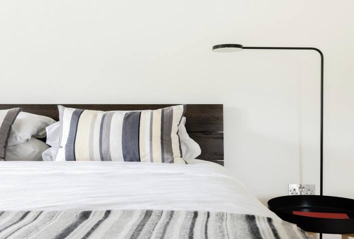 Beautiful West London home gallery image 4