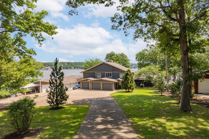 Four Seasons Property Management managed Airbnb listing 2