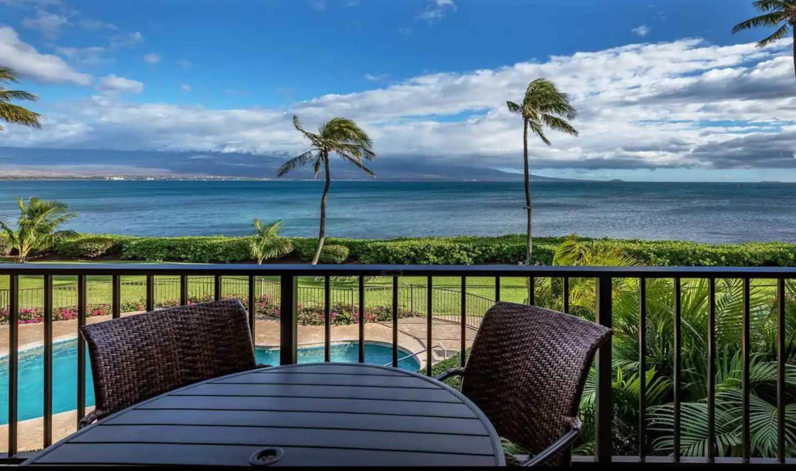 Condo in Wailuku · ★4.74 · 1 bedroom · 2 beds · 1 private bath - Image 1