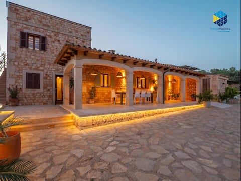 S'Art 9 Rural Estate