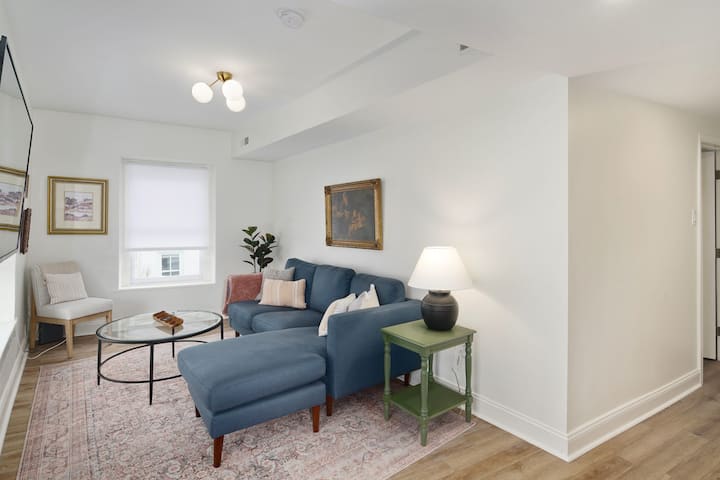 2br W/ Balcony, Views & Parking | Manayunk - Bucks County, PA