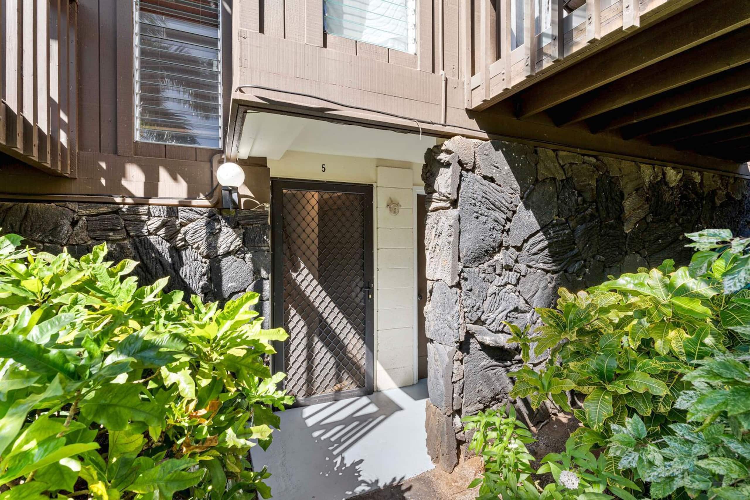Condo in Kailua-Kona · ★4.86 · 1 bedroom · 4 beds · 1.5 private baths - Image 35