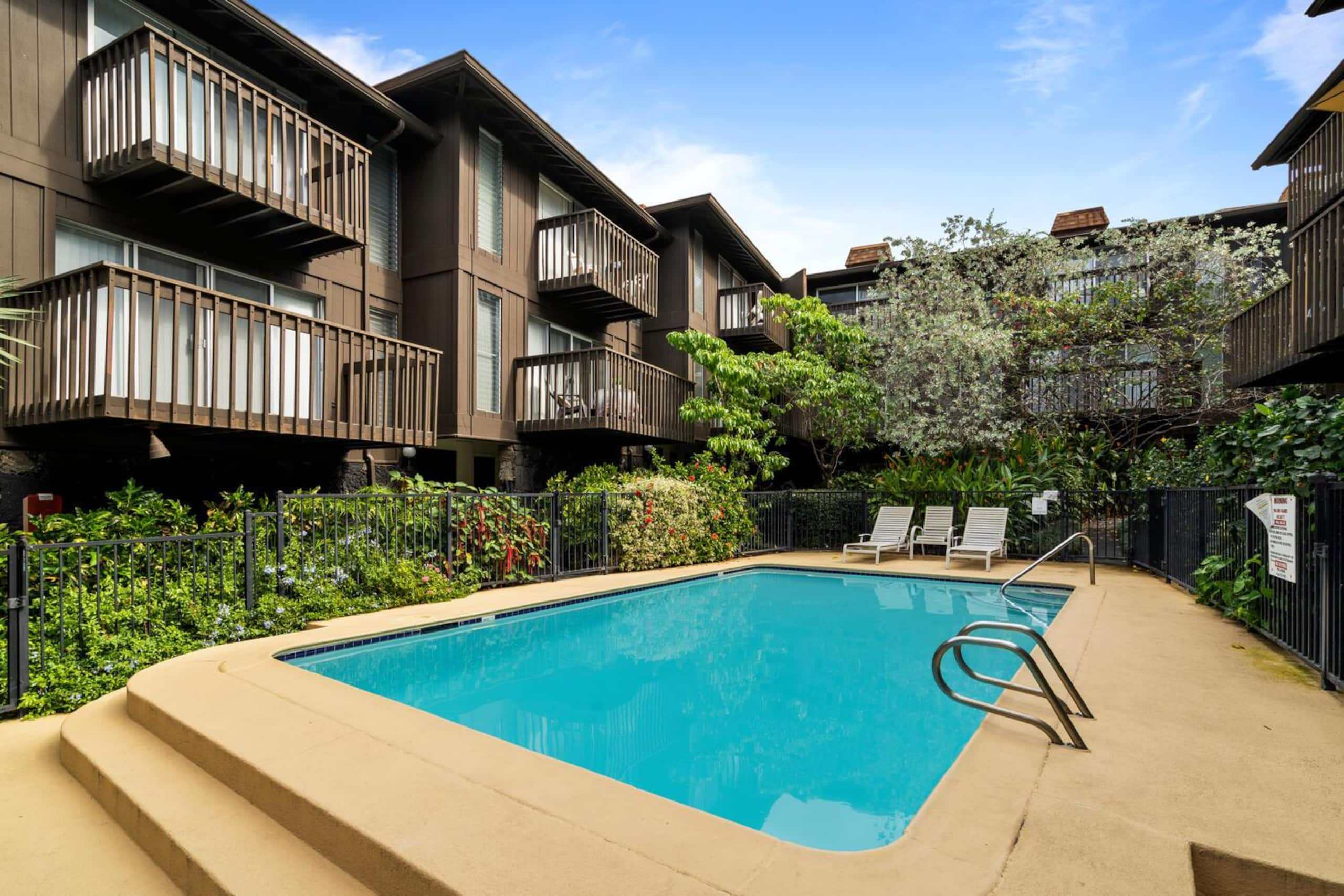 Condo in Kailua-Kona · ★4.86 · 1 bedroom · 4 beds · 1.5 private baths - Image 27