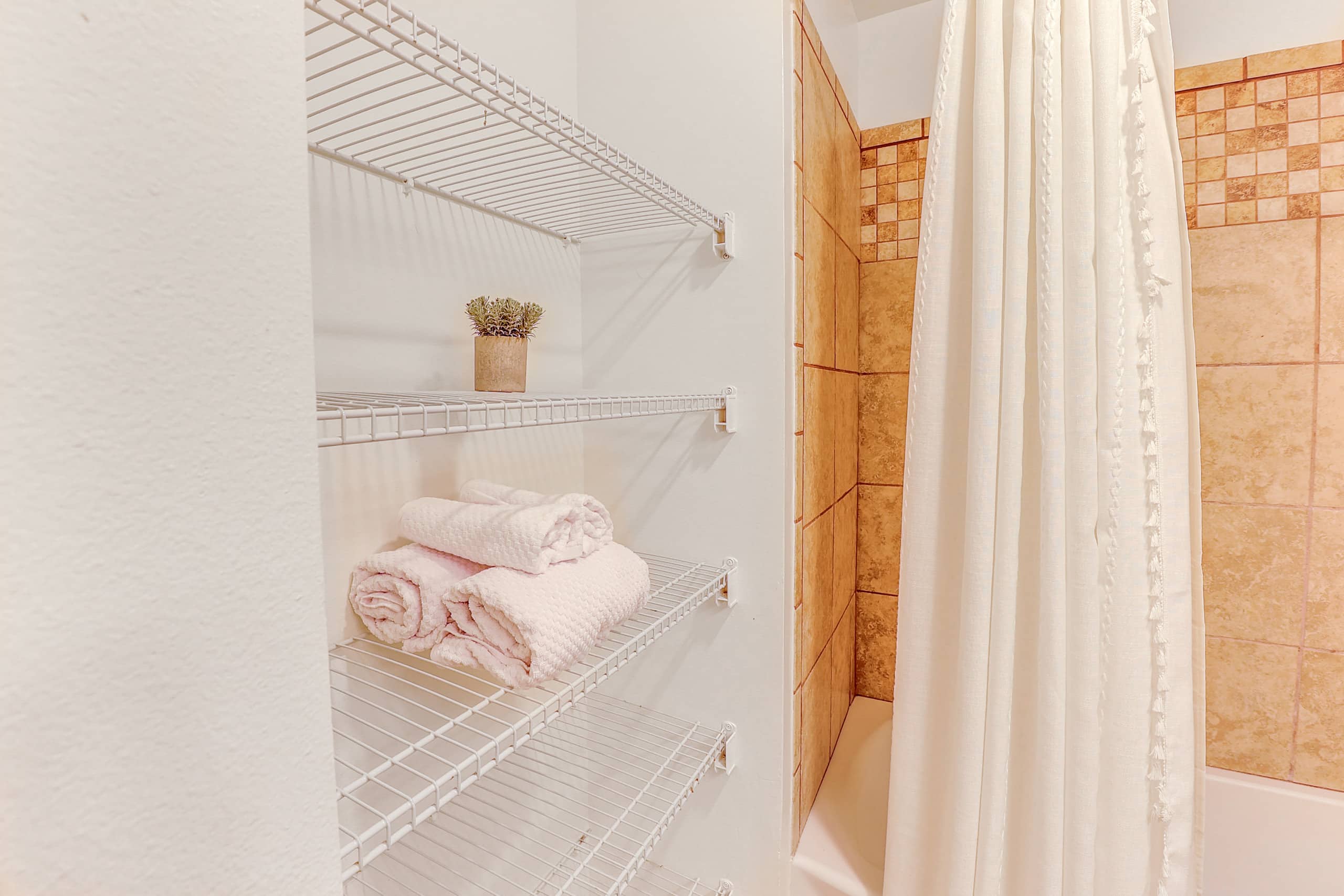 Condo in Princeville · ★4.84 · 2 bedrooms · 2 beds · 2 shared baths - Image 19