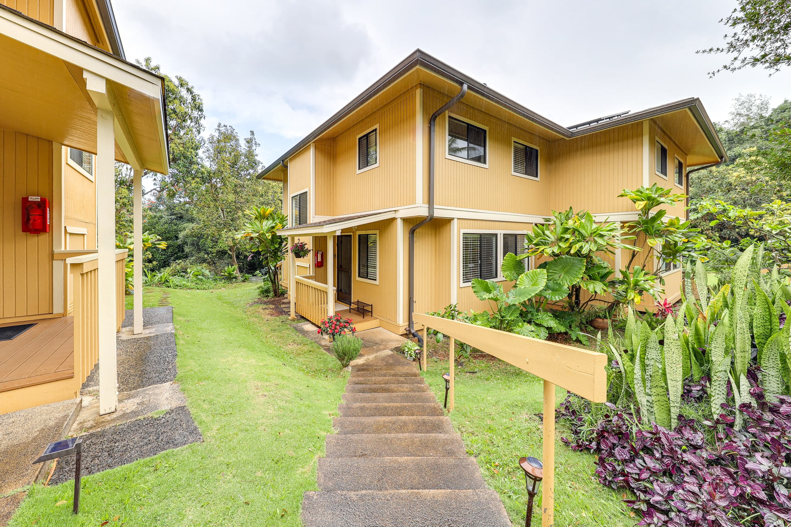 Condo in Princeville · ★4.84 · 2 bedrooms · 2 beds · 2 shared baths - Image 23