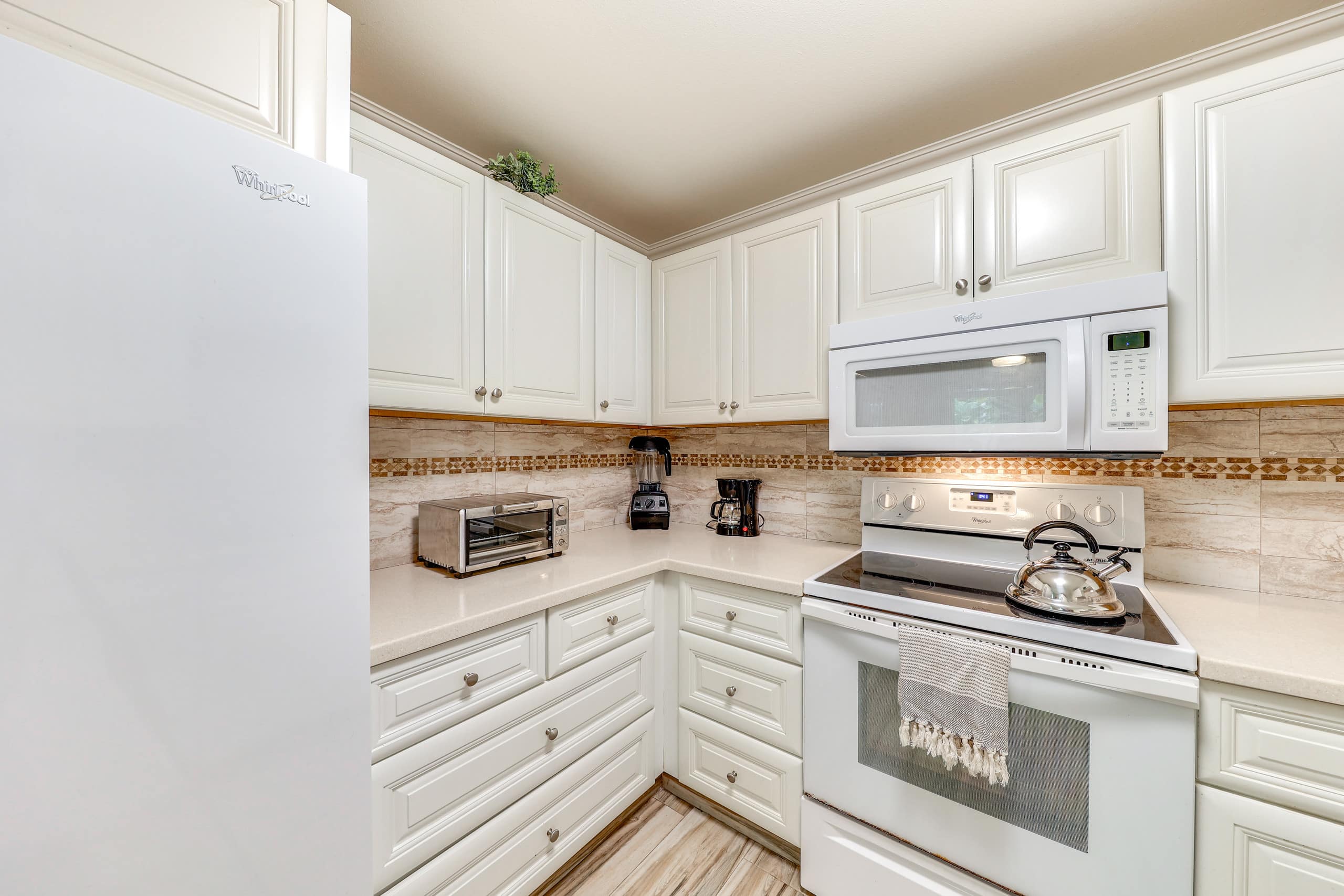 Condo in Princeville · ★4.84 · 2 bedrooms · 2 beds · 2 shared baths - Image 9