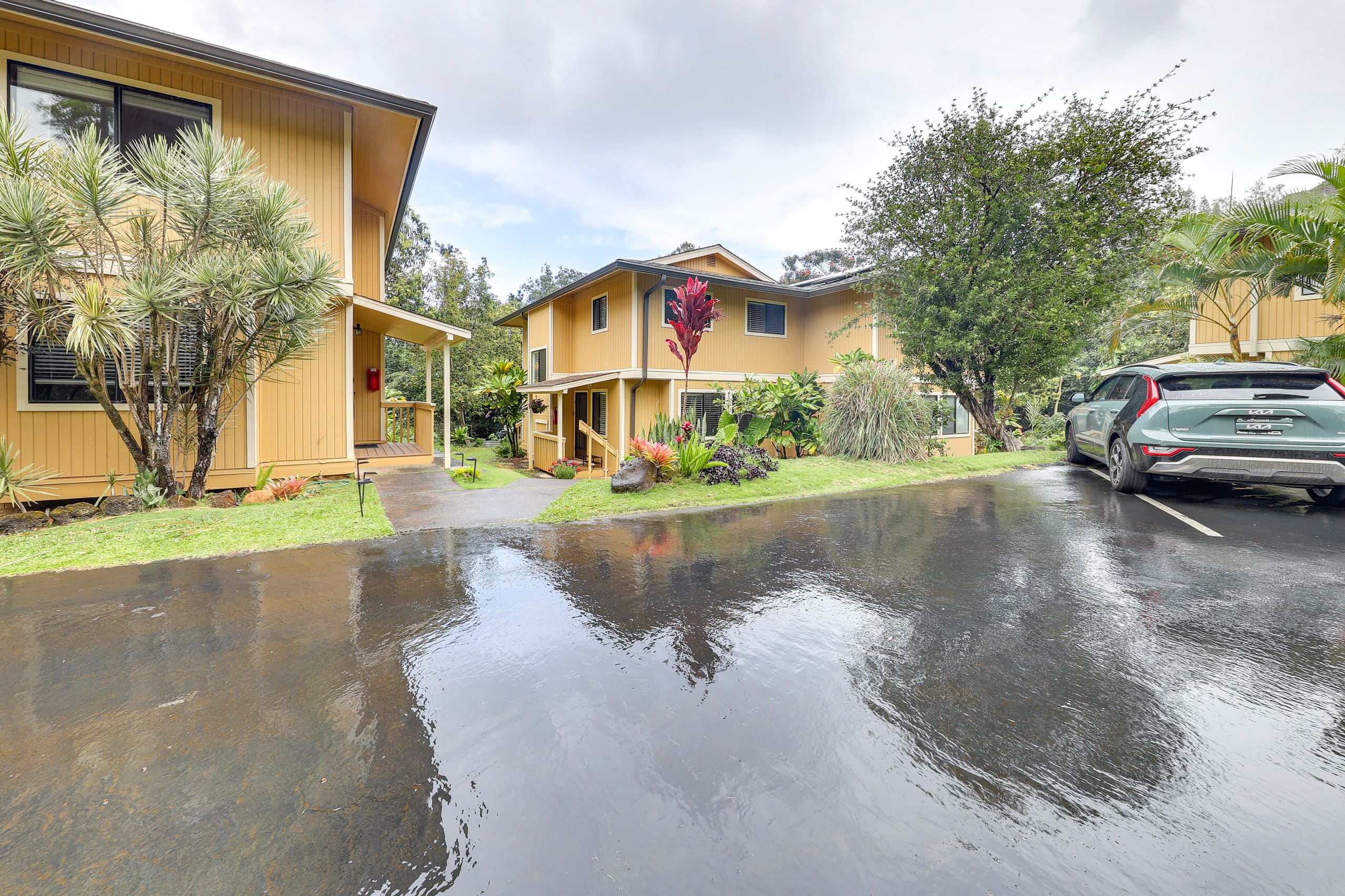 Condo in Princeville · ★4.84 · 2 bedrooms · 2 beds · 2 shared baths - Image 24