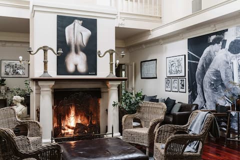 The Manor House Daylesford ~ 8 Bedroom ~ 8 Ensuite