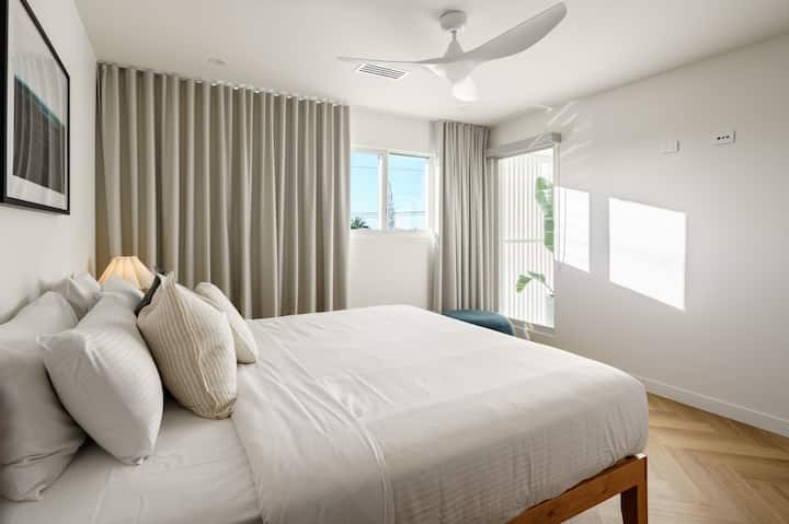 Მე ‑ 2 საძინებელში არის საწოლი „დიდი“ და „A/C“