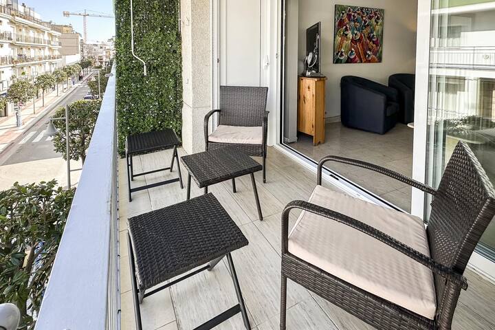 Big Apartment With Parking