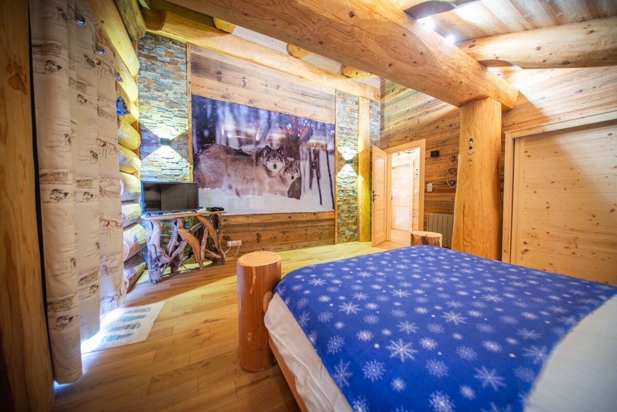 ค้นพบความเก๋ไก๋และความสะดวกสบายในห้องที่ได้รับการออกแบบอย่างประณีต